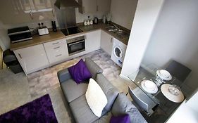 Stayzo - Executive City Centre Apartment 2